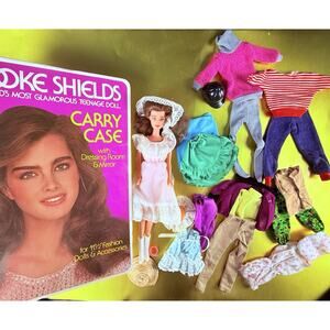 Brooke Shields Doll 25 Piece Collection Lot 6 Outfits 1982 Wardrobe Clam Box